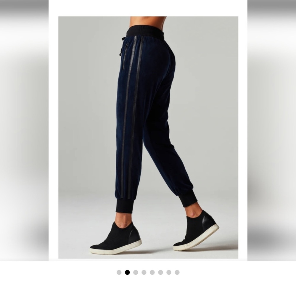 Blanc Noir Interpol High Rise Velvet Jogger Pants Size Small